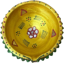 Single Clay Diya for Diwali Festival – Handmade Golden Painted Earthen Oil Lamp with Floral Design – Traditional Deepak for Home Puja, Prayer, Weddings, Mandir, Temple & Festive Lighting