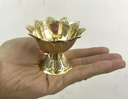 Crafts of India : Pure Brass Devdas Akhand Diya Deepak, Puja Dia, Oil Lamp, Traditional Design for Pooja Room, Home Décor, Diwali/Navratri/Festival Gift