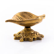 Traditional Brass Leaf Diya for Puja Essential Pooja Article for Aarti Arti Deepak Deepam for Home Temple Décor Accessory Gifts (Leaf Diya)