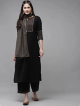 ભારતમાં આયાતી મહિલા કપડાં પ્રિન્ટેડ ભરતકામ સેટ