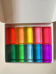 બાળકો માટે ખુલ્લા રમત માટે નવી ડિઝાઇન મોન્ટેસરી રમકડાં સી થ્રુ રેઈન્બો લ્યુસાઈટ સ્ટેકીંગ બ્લોક્સ એક્રેલિક હાઇટ્રાન્સપરન્ટ