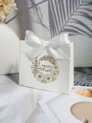 Indian Diwali candy box with four styles of ribbons, suitable for festivals, parties, family gatherings, and other occasions