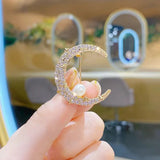 Fashion Pearl Maple Leaf Rhinestone Brooches For Women Elegant Metal Fixed Clothing Pins Daily Jewelry Accessories