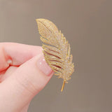 Blue Butterfly Brooches Crystal Rhinestones Metal Pins Flying Insect Brooch for Women Clothing Jewelry Gifts