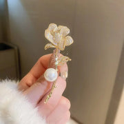 Fashion Pearl Maple Leaf Rhinestone Brooches For Women Elegant Metal Fixed Clothing Pins Daily Jewelry Accessories